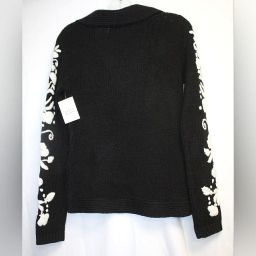 Moda International Black & White Embroidery Cardigan Sweater Size XS - Picture 2 of 5